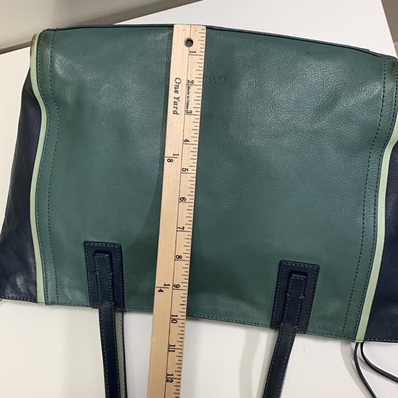 Fossil Woman’s Emma Leather Tote - Picture 8 of 15